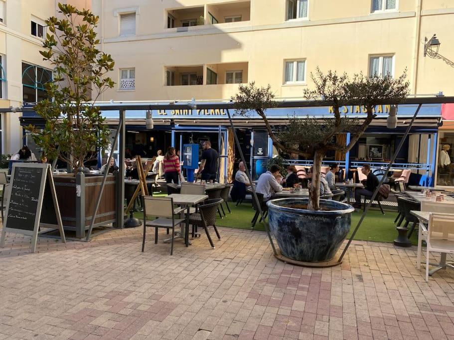 Akropole De Caroline, Central, Lumineux, Calme, Free Parking, Lift, 3 Beds Draguignan Eksteriør billede