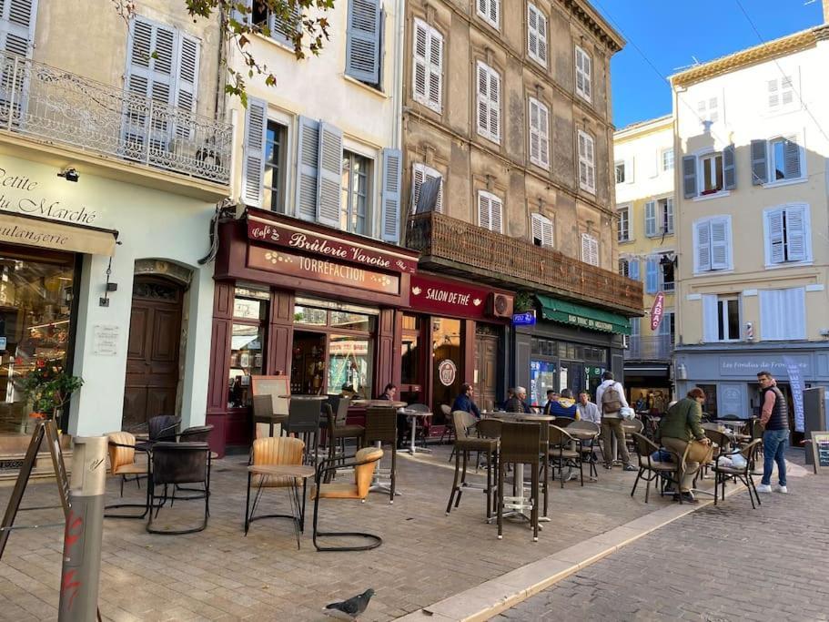 Akropole De Caroline, Central, Lumineux, Calme, Free Parking, Lift, 3 Beds Draguignan Eksteriør billede
