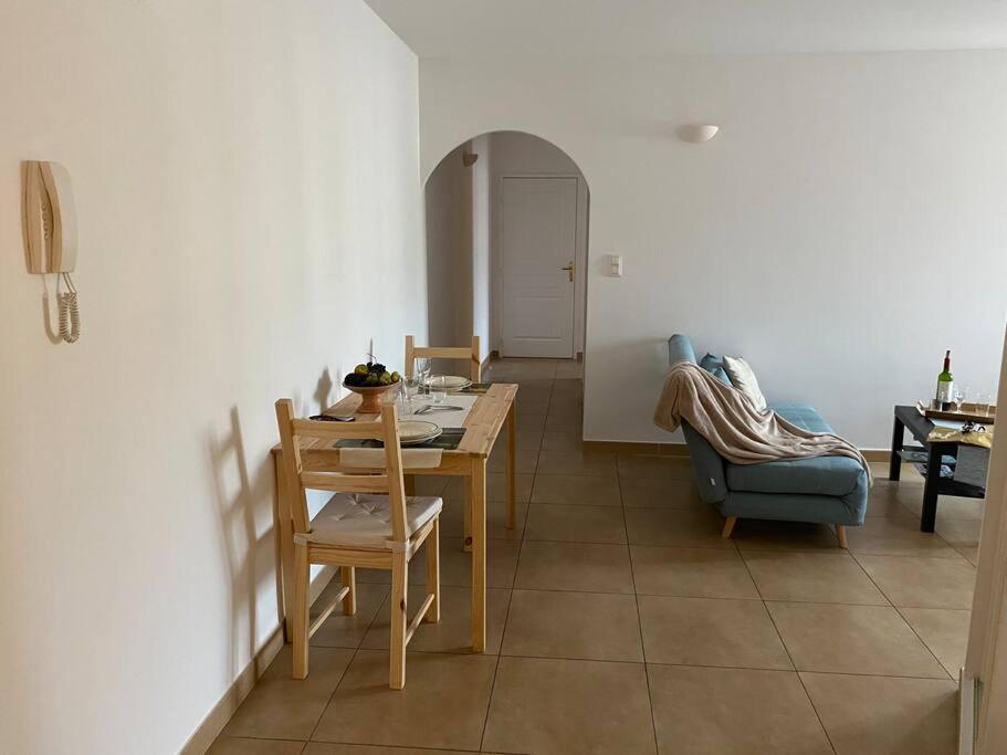 Akropole De Caroline, Central, Lumineux, Calme, Free Parking, Lift, 3 Beds Draguignan Eksteriør billede